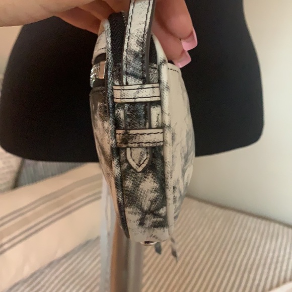 NWT leather tie dye crossbody handbag by Aimee Kestenberg - Picture 7 of 13